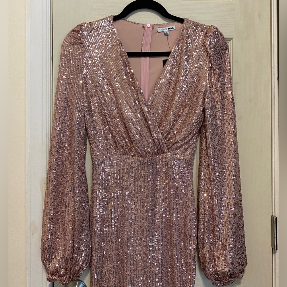 Dusty pink, long sleeve sequence dress, size: S